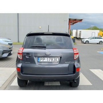 Toyota   SUV 2011,  2.0 benzyna - Na sprzedaż za 38 999 zł - Piła - zdjęcie 4