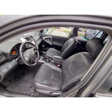 Toyota   SUV 2011,  2.0 benzyna - Na sprzedaż za 38 999 zł - Piła - zdjęcie 10