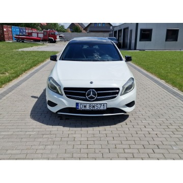 Mercedes - Benz A-klasa  Hatchback 2012,  1.6 benzyna, automat - Na sprzedaż za 47 500 zł - Strobice - zdjęcie 5