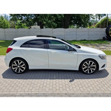 Mercedes - Benz A-klasa  Hatchback 2012,  1.6 benzyna, automat - Na sprzedaż za 47 500 zł - Strobice - zdjęcie 10