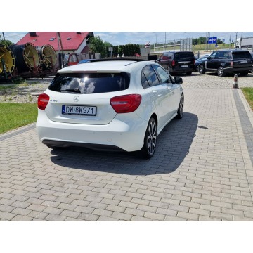 Mercedes - Benz A-klasa  Hatchback 2012,  1.6 benzyna, automat - Na sprzedaż za 47 500 zł - Strobice - zdjęcie 11