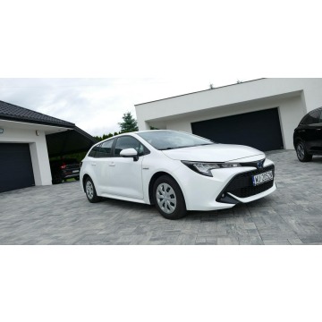 Toyota Corolla  Kombi 2021,  1.8 hybryda, automat - Na sprzedaż za 55 900 zł - Grójec - zdjęcie 2
