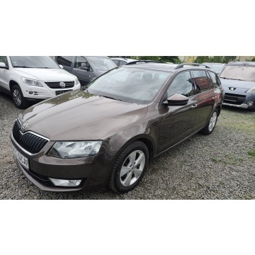 Skoda Octavia  Kombi 2013,  1.2 benzyna - Na sprzedaż za 27 900 zł - Szczecin - zdjęcie 2
