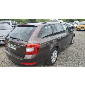 Skoda Octavia  Kombi 2013,  1.2 benzyna - Na sprzedaż za 27 900 zł - Szczecin - zdjęcie 6