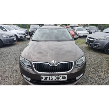 Skoda Octavia  Kombi 2013,  1.2 benzyna - Na sprzedaż za 27 900 zł - Szczecin - zdjęcie 7