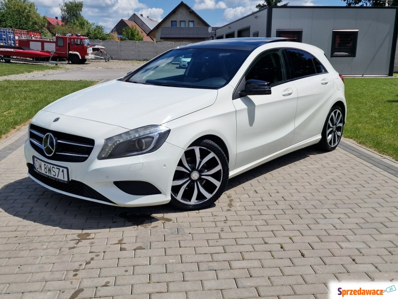 Mercedes - Benz A-klasa  Hatchback 2012,  1.6 benzyna, automat - Na sprzedaż za 47 500 zł - Strobice