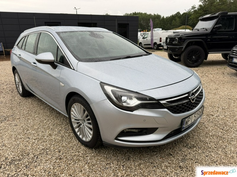 Opel Astra 2016,  1.6 diesel - Na sprzedaż za 36 800 zł - Pęcice