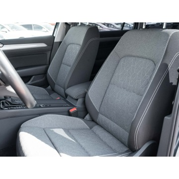 Volkswagen Passat  Kombi 2022,  2.0 diesel, automat - Na sprzedaż za 72 324 zł - Gdynia - zdjęcie 11