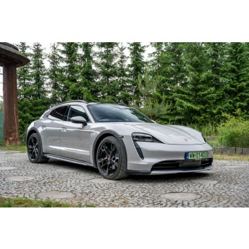 Porsche Taycan 2022 elektryczny, automat - Na sprzedaż za 199 777 zł - Ropczyce - zdjęcie 9