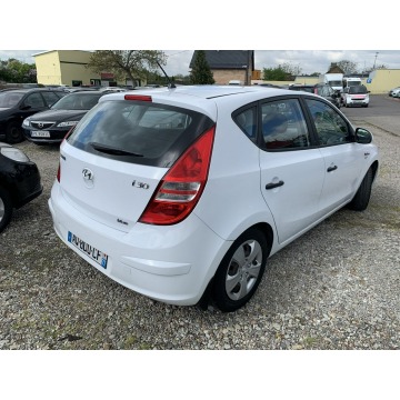 Hyundai i30  Hatchback 2010,  1.6 diesel - Na sprzedaż za 11 999 zł - Gostyń - zdjęcie 6
