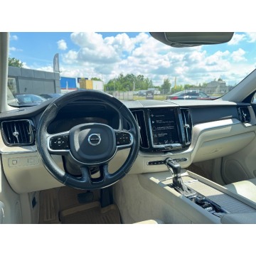 Volvo XC60  SUV 2017,  2.0 diesel, automat - Na sprzedaż za 91 900 zł - Michałowice-Wieś - zdjęcie 11