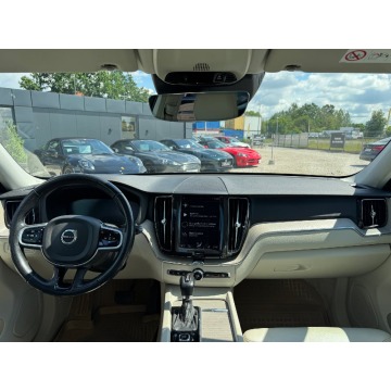 Volvo XC60  SUV 2017,  2.0 diesel, automat - Na sprzedaż za 91 900 zł - Michałowice-Wieś - zdjęcie 12