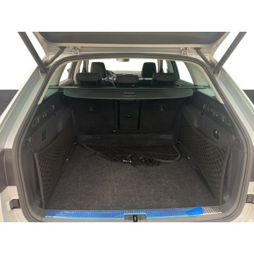 Skoda Superb  Kombi 2023,  2.0 diesel, automat - Na sprzedaż za 99 900 zł - Warszawa - zdjęcie 11
