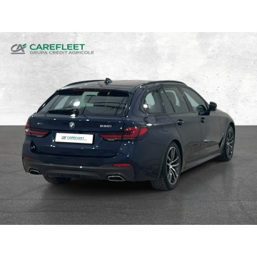 BMW Seria 5  Kombi 2022,  2.0 benzyna, automat - Na sprzedaż za 143 100 zł - Warszawa - zdjęcie 5