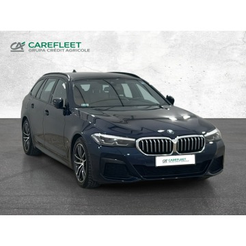 BMW Seria 5  Kombi 2022,  2.0 benzyna, automat - Na sprzedaż za 143 100 zł - Warszawa - zdjęcie 3