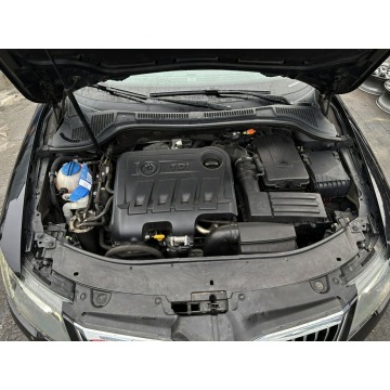 Skoda Superb  Kombi 2015,  2.0 diesel, automat - Na sprzedaż za 36 999 zł - Tychy - zdjęcie 8