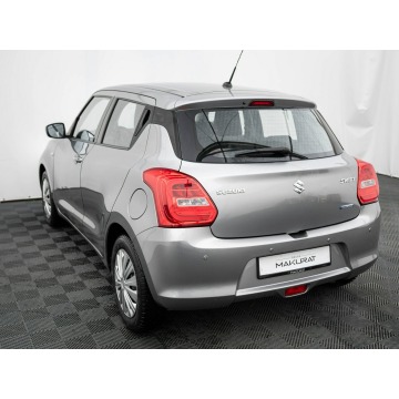Suzuki Swift  Hatchback 2021,  1.2 benzyna - Na sprzedaż za 38 850 zł - Gdańsk - zdjęcie 4