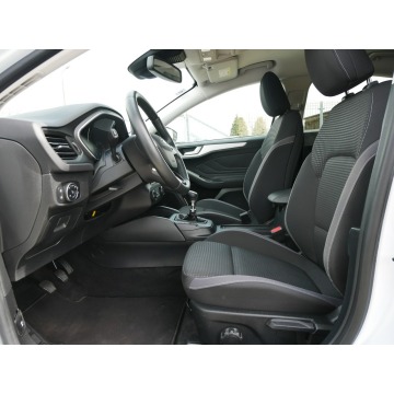 Ford Focus  Hatchback 2020,  1.5 diesel - Na sprzedaż za 46 900 zł - Goczałkowice-Zdrój - zdjęcie 9