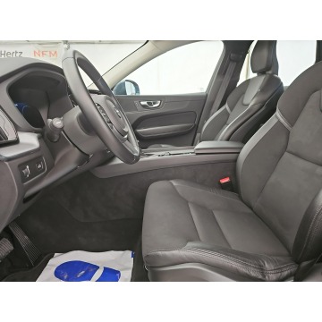 Volvo   SUV 2019,  2.0 diesel, automat - Na sprzedaż za 115 000 zł - Warszawa - zdjęcie 12