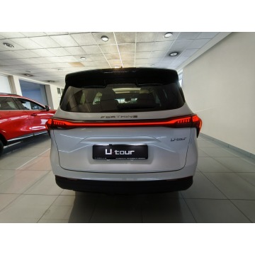 Forthing   Minivan/Van 2025,  1.5 benzyna, automat - Na sprzedaż za 145 900 zł - Kraków - zdjęcie 9