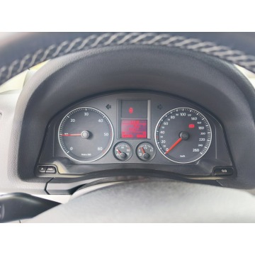 Volkswagen Golf  Hatchback 2008,  1.9 diesel - Na sprzedaż za 9 990,00 zł - Kraków - zdjęcie 2