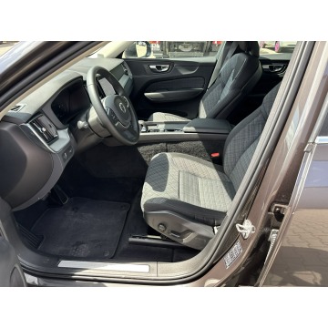 Volvo   SUV 2022,  2.0 diesel, automat - Na sprzedaż za 121 400 zł - Jawczyce - zdjęcie 11