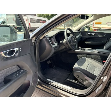 Volvo   SUV 2022,  2.0 diesel, automat - Na sprzedaż za 121 400 zł - Jawczyce - zdjęcie 10
