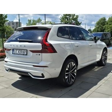 Volvo   SUV 2025,  2.0 benzyna, automat - Na sprzedaż za 246 500 zł - Tychy - zdjęcie 3