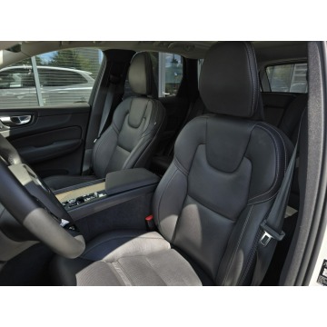 Volvo   SUV 2025,  2.0 benzyna, automat - Na sprzedaż za 246 500 zł - Tychy - zdjęcie 7