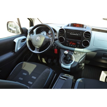 Citroen Berlingo  Minivan/Van 2013,  1.6 diesel - Na sprzedaż za 26 900 zł - Ostrów Mazowiecka - zdjęcie 5