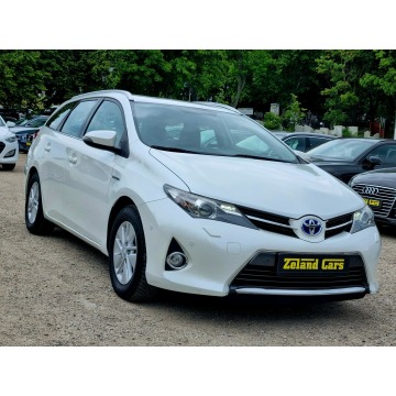 Toyota Auris 2014,  1.8 hybryda, automat - Na sprzedaż za 37 900 zł - Szczecin - zdjęcie 3
