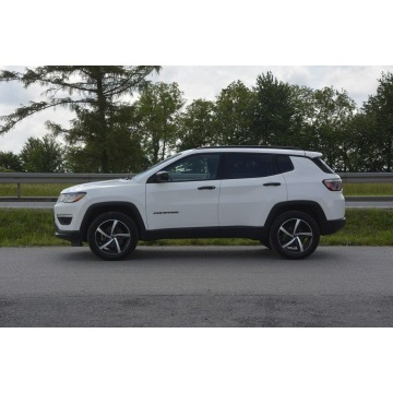 Jeep Compass  SUV 2017,  2.4 benzyna+LPG, automat - Na sprzedaż za 53 300 zł - Sędziszów Małopolski - zdjęcie 4