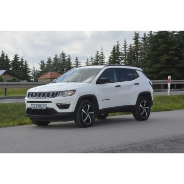 Jeep Compass  SUV 2017,  2.4 benzyna+LPG, automat - Na sprzedaż za 53 300 zł - Sędziszów Małopolski - zdjęcie 3