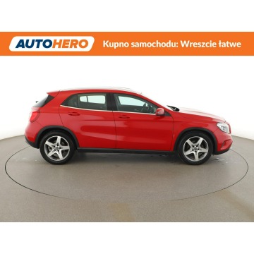 Mercedes - Benz GLA-klasa  SUV 2016,  1.6 benzyna, automat - Na sprzedaż za 58 700 zł - Warszawa - zdjęcie 9