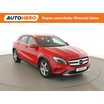 Mercedes - Benz GLA-klasa  SUV 2016,  1.6 benzyna, automat - Na sprzedaż za 58 700 zł - Warszawa - zdjęcie 10