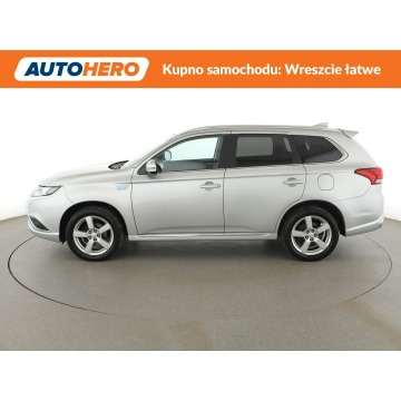 Mitsubishi Outlander  SUV 2018,  2.4 hybryda, automat - Na sprzedaż za 67 000 zł - Warszawa - zdjęcie 2