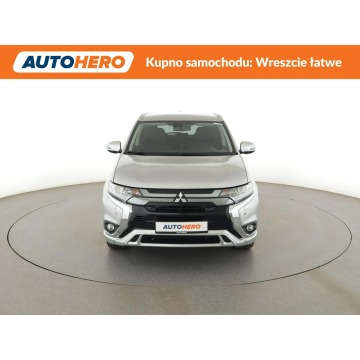 Mitsubishi Outlander  SUV 2018,  2.4 hybryda, automat - Na sprzedaż za 67 000 zł - Warszawa - zdjęcie 11