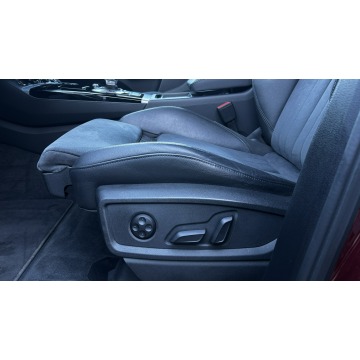 Audi Q5  SUV 2021,  2.0 hybryda, automat - Na sprzedaż za 172 200 zł - Gdynia - zdjęcie 8