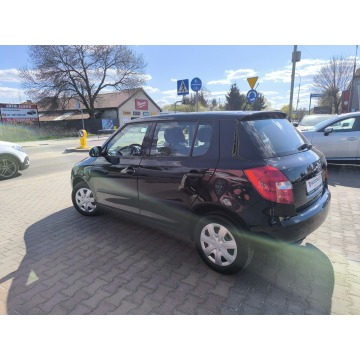 Skoda Fabia  Hatchback 2010,  1.2 benzyna - Na sprzedaż za 14 800 zł - Łuków - zdjęcie 9