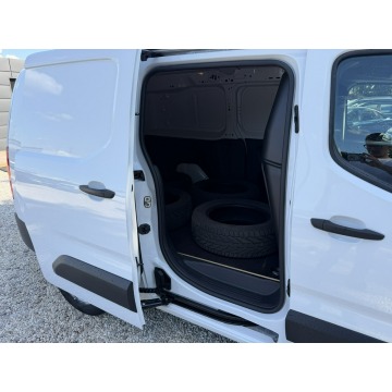 Peugeot Partner 2023,  1.5 diesel - Na sprzedaż za 73 677 zł - Pęcice - zdjęcie 9