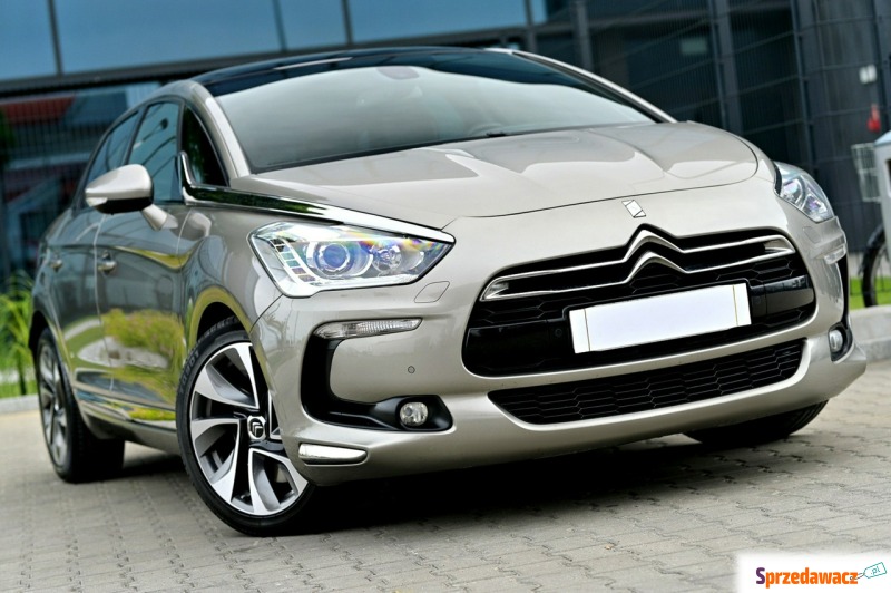 Citroen DS5  Hatchback 2013,  2.0 diesel, automat - Na sprzedaż za 33 900 zł - Płock