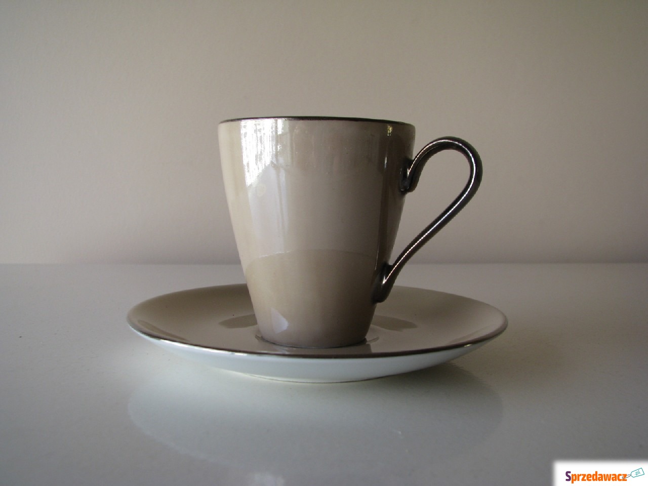 Piękna, porcelanowa perłowo-br...