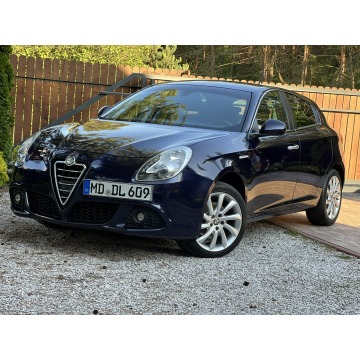 Alfa Romeo Giulietta  Hatchback 2010,  1.4 benzyna - Na sprzedaż za 25 900 zł - Włocławek - zdjęcie 3