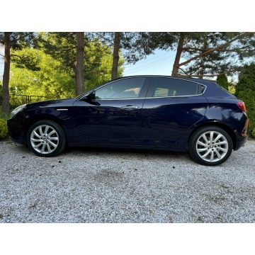 Alfa Romeo Giulietta  Hatchback 2010,  1.4 benzyna - Na sprzedaż za 25 900 zł - Włocławek - zdjęcie 4