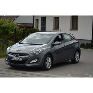 Hyundai i30  Hatchback 2014,  1.6 diesel - Na sprzedaż za 25 900 zł - Majdan Sieniawski - zdjęcie 4