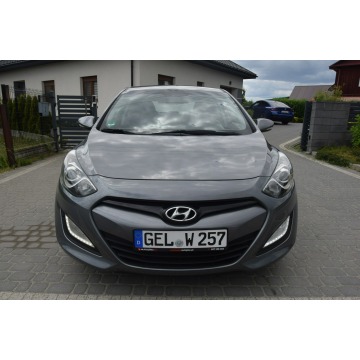 Hyundai i30  Hatchback 2014,  1.6 diesel - Na sprzedaż za 25 900 zł - Majdan Sieniawski - zdjęcie 9
