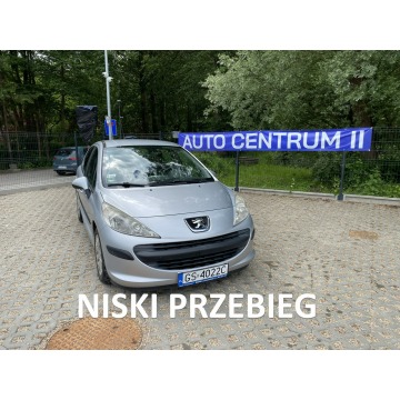 Peugeot 207 - 1.4 benzyna niski przebieg klimatyzacja