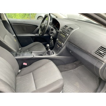 Toyota Avensis 2009,  1.6 benzyna - Na sprzedaż za 17 900 zł - Słupsk - zdjęcie 10