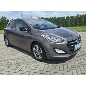 Hyundai i30  Hatchback 2015,  1.6 diesel - Na sprzedaż za 25 900 zł - Kutno - zdjęcie 2