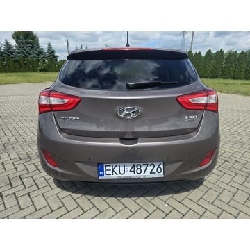 Hyundai i30  Hatchback 2015,  1.6 diesel - Na sprzedaż za 25 900 zł - Kutno - zdjęcie 10